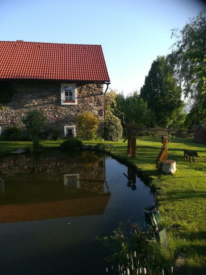 德沃勒科纳公寓 Loučovice 外观 照片